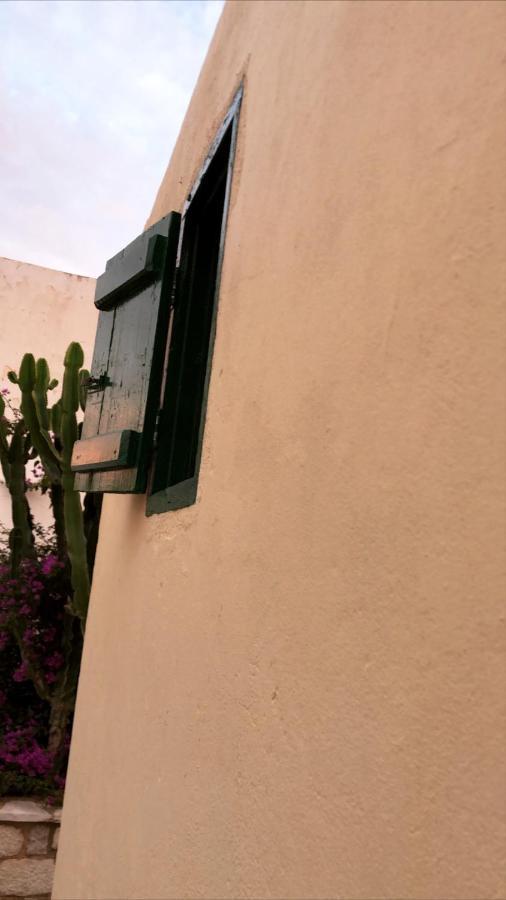 Hypate, Traditional Island Cottage Chalki Town Esterno foto