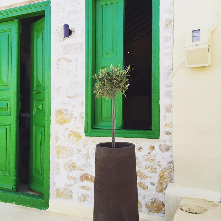 Hypate, Traditional Island Cottage Chalki Town Esterno foto