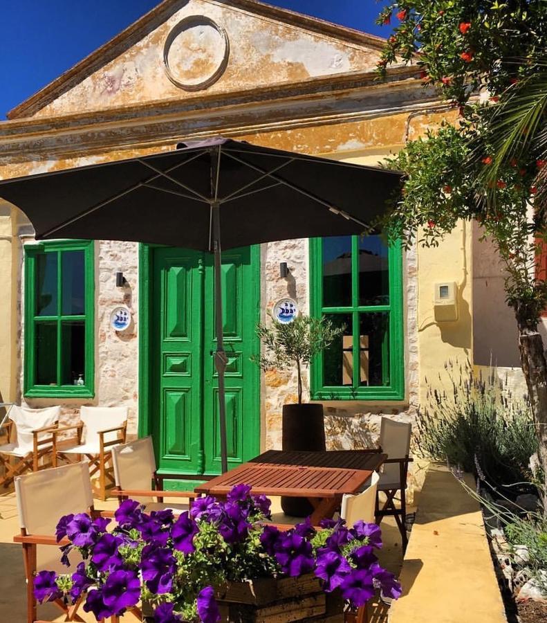 Hypate, Traditional Island Cottage Chalki Town Esterno foto